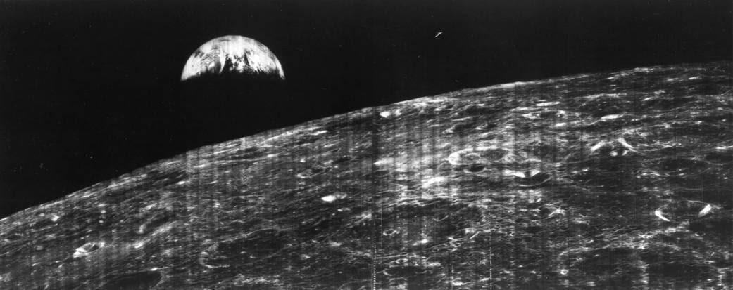 earth from the moon photograph