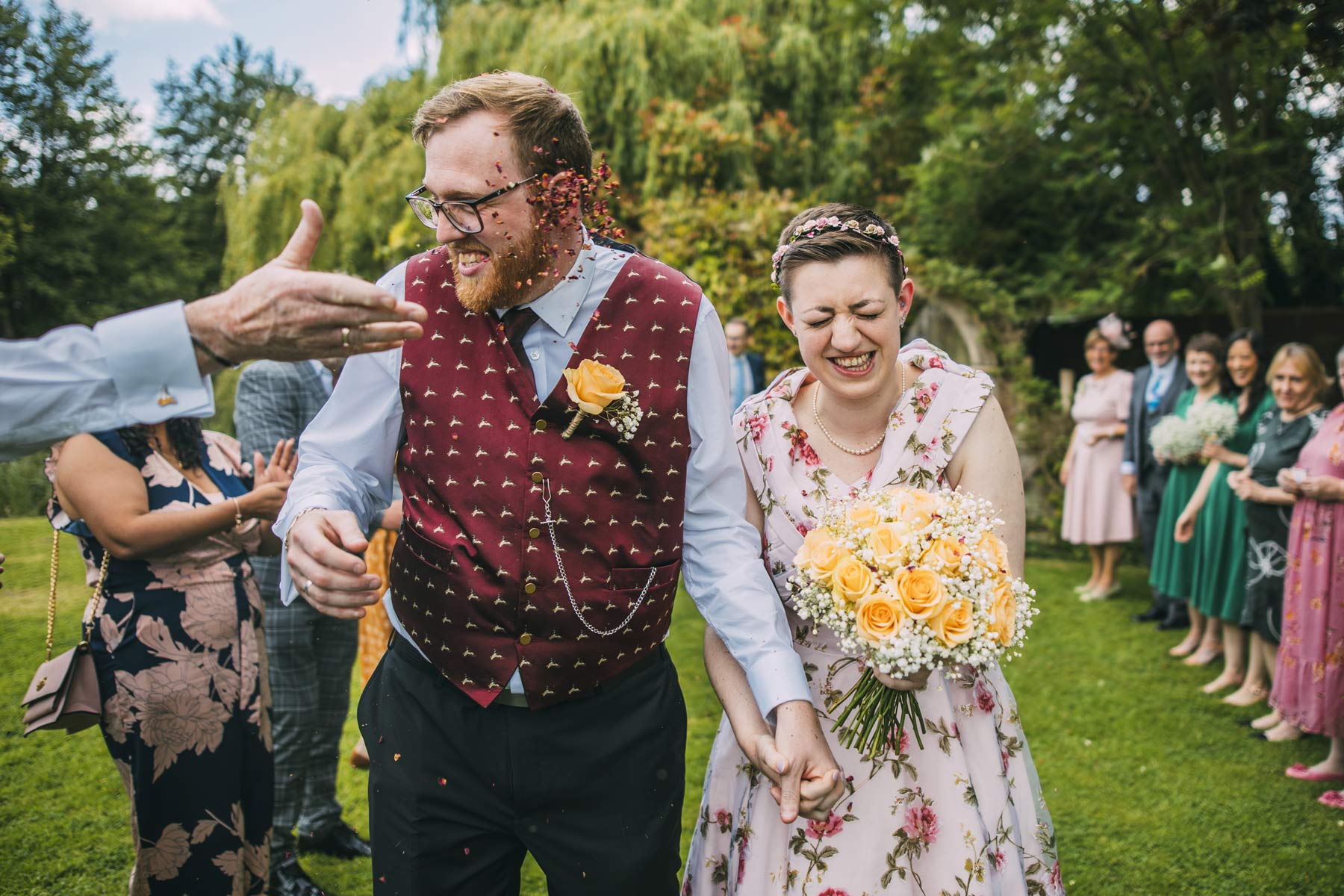 how-to-take-confetti-photographs