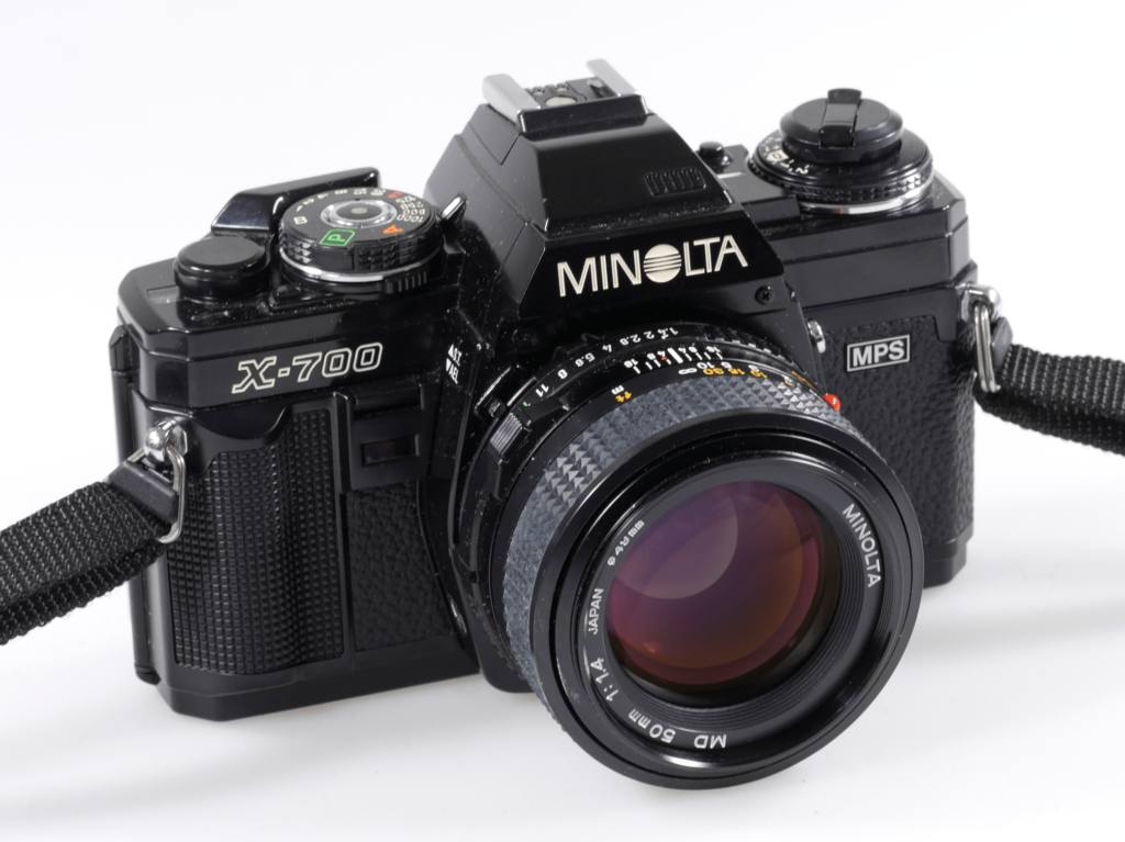 Minolta X700 Full Specification and Review